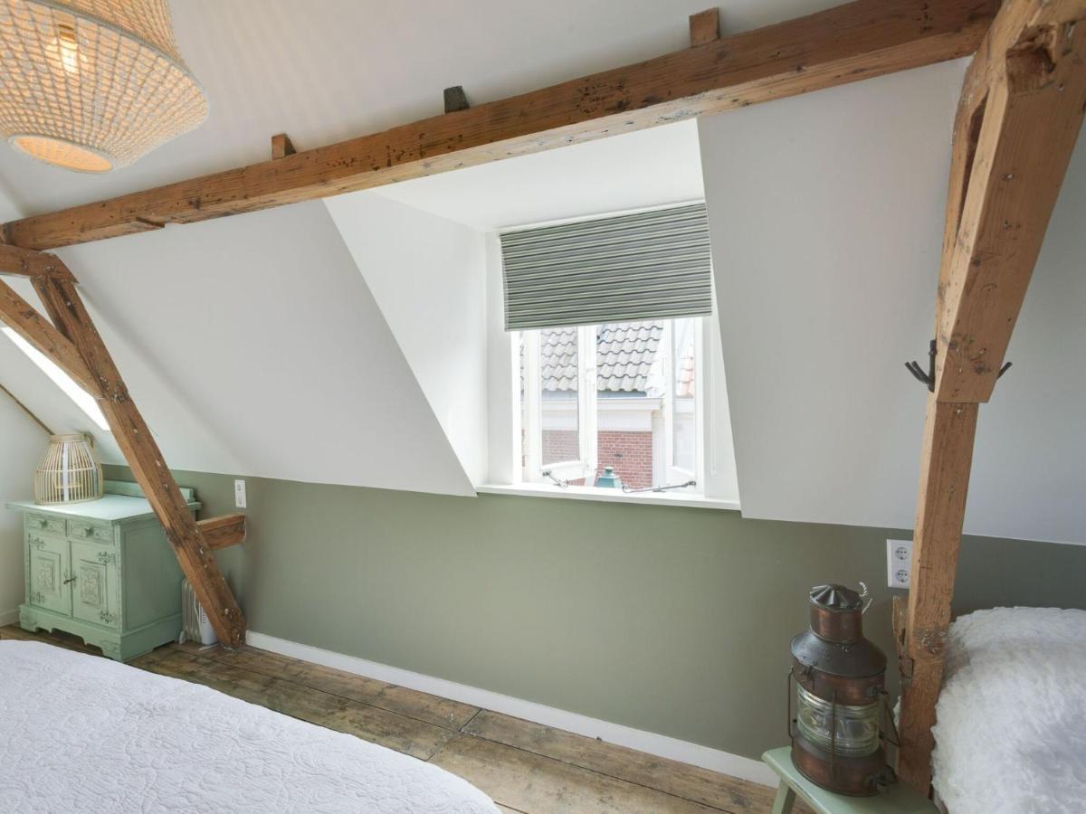 Picturesque Fisherman S House In Scheveningen Near The Shops Den Haag Bagian luar foto